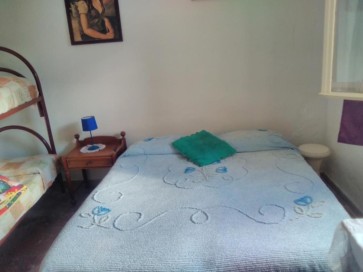 Room In Guest Room - Single Room With Shared Bathroom ตาออร์มินา ภายนอก รูปภาพ