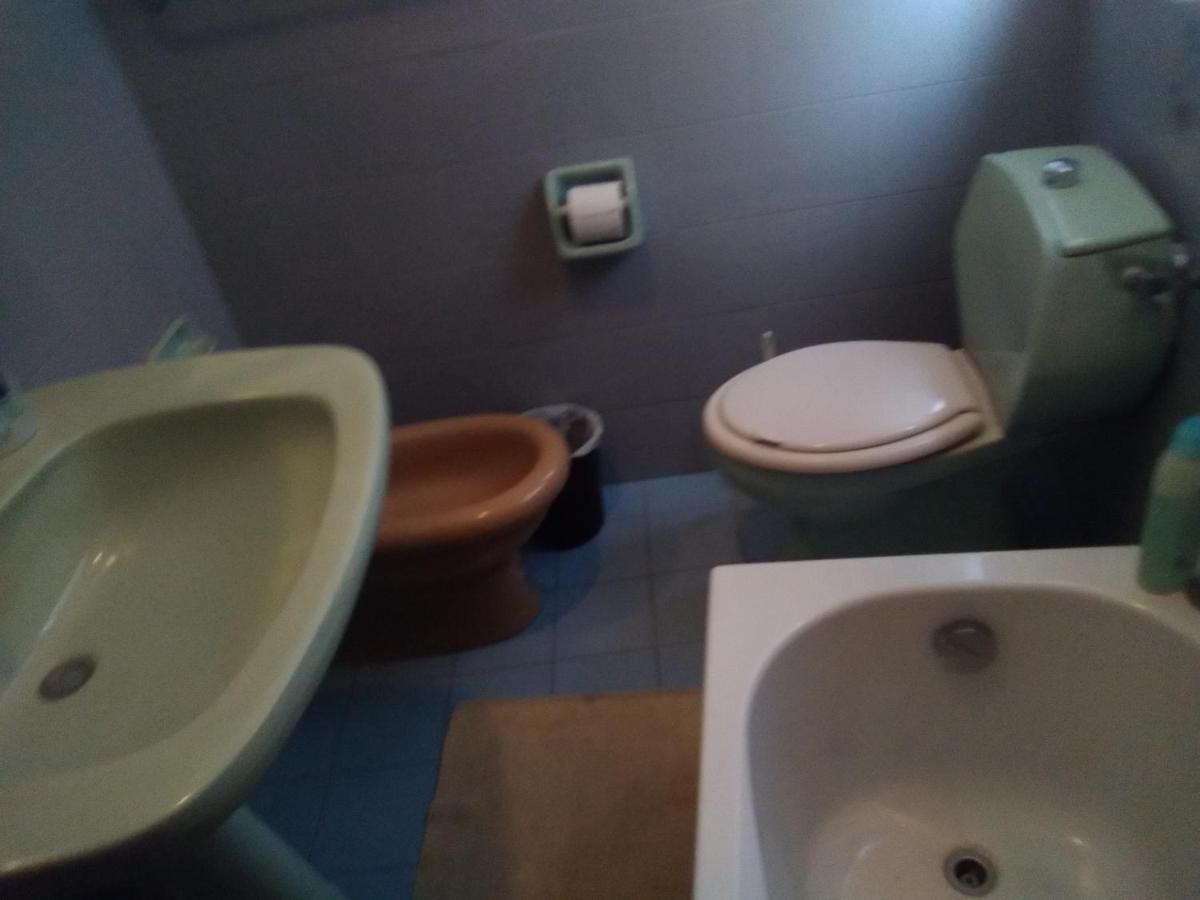 Room In Guest Room - Single Room With Shared Bathroom ตาออร์มินา ภายนอก รูปภาพ